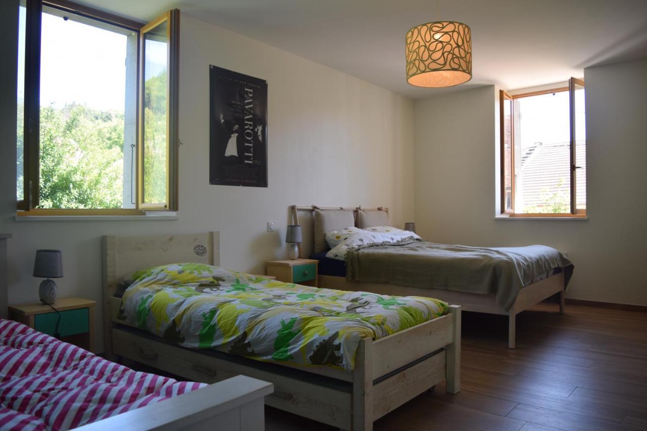 Spacious Apartment In Old Farm Close To Lac De Vouglans La Tour-du-Meix Exterior foto